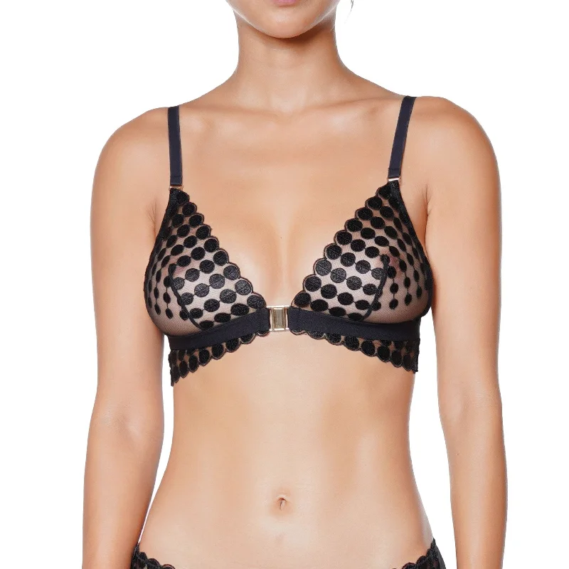 celebrity inspired women lingerie for a trendy lookHUIT DECO DOTS BRALETTE